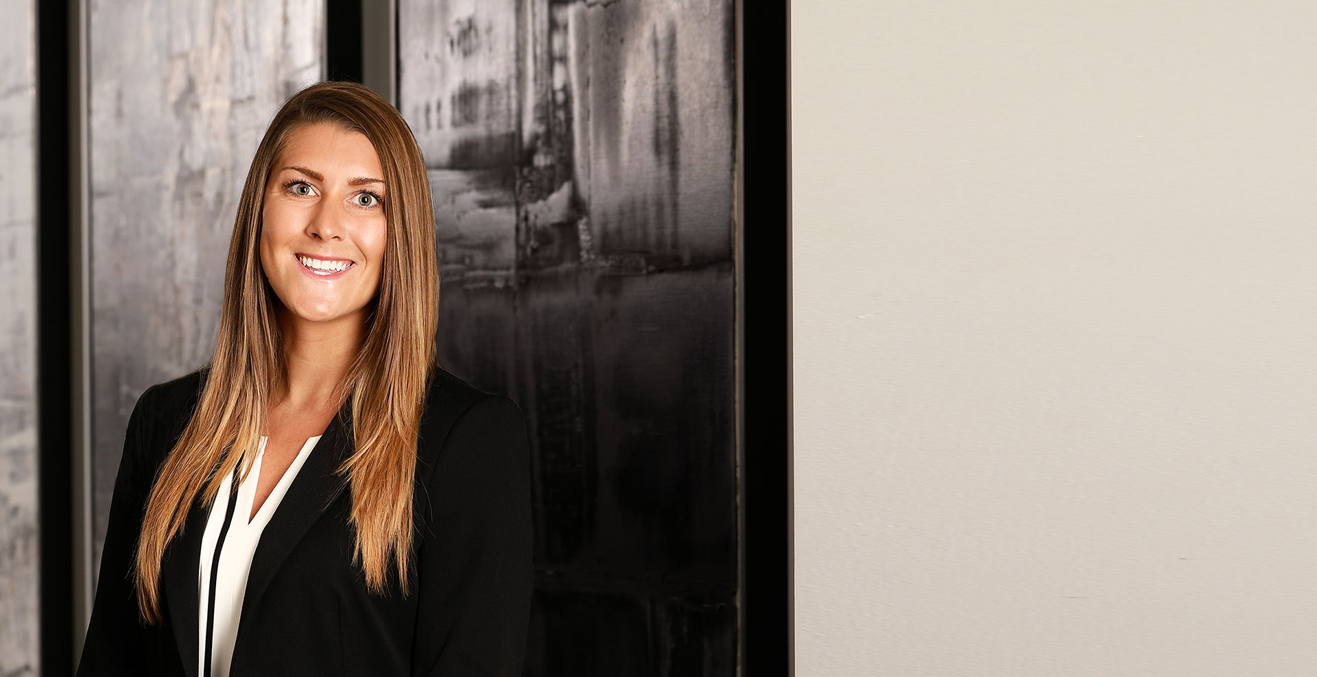 Tayloor Burgoon, Litigation Attorney